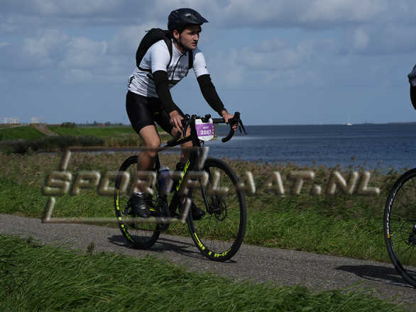 D6890.jpg